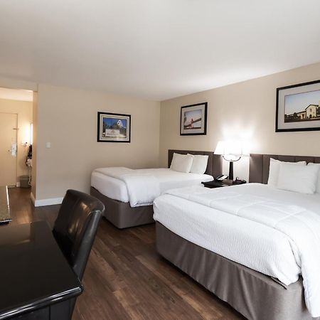 סולבנג King Frederik Inn מראה חיצוני תמונה