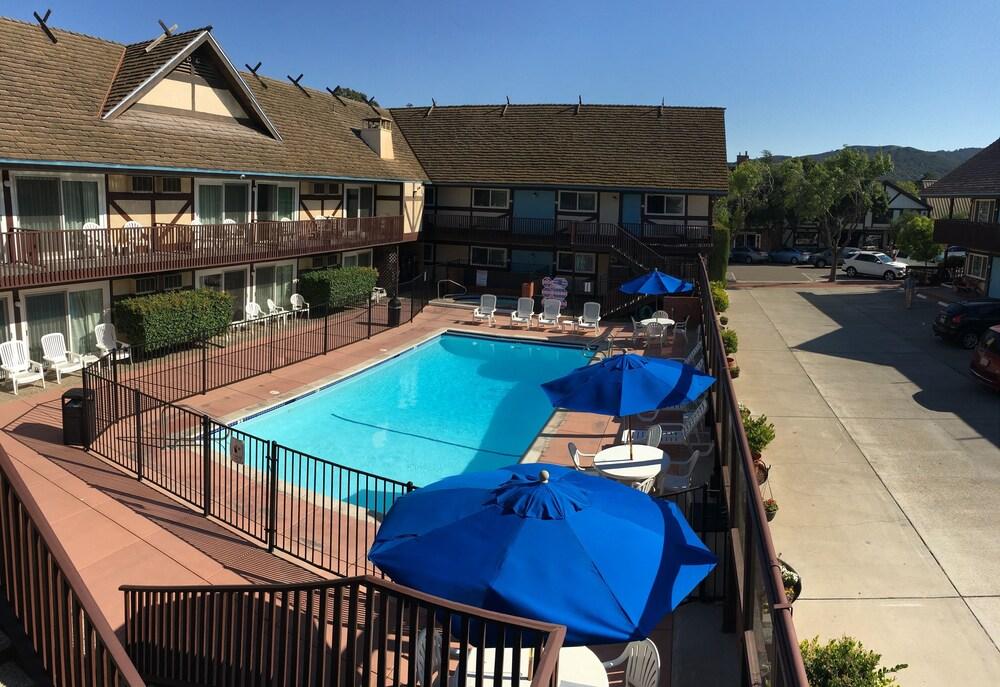 סולבנג King Frederik Inn מראה חיצוני תמונה