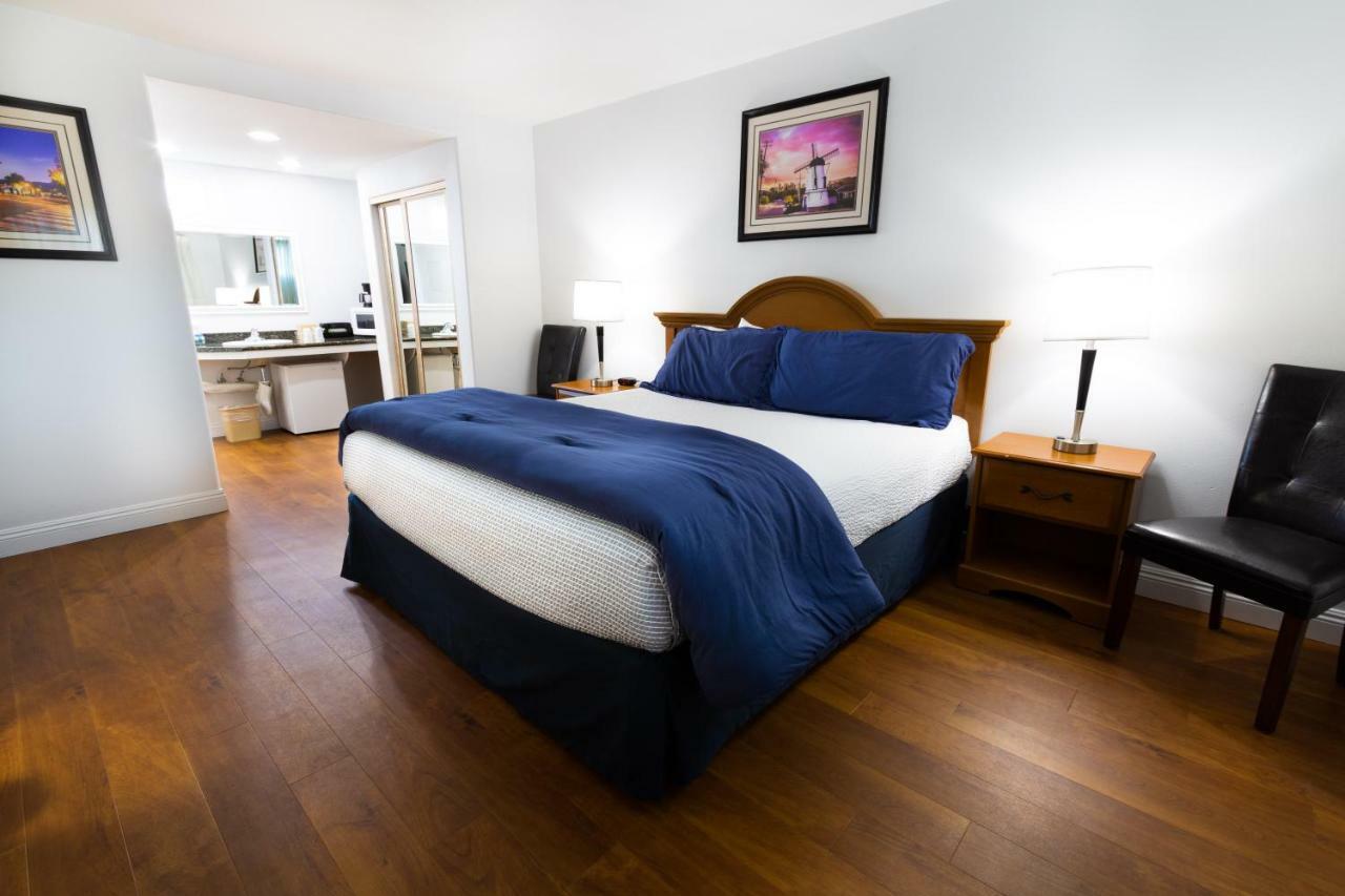 סולבנג King Frederik Inn מראה חיצוני תמונה